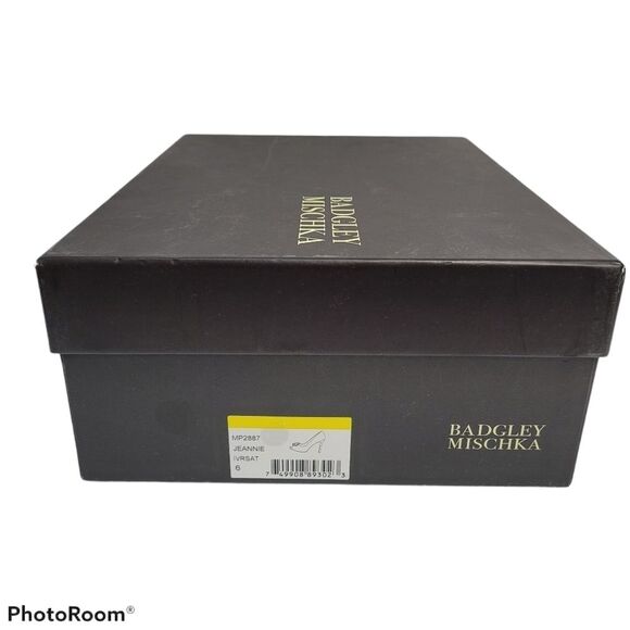 BADGLEY MISCHKA Jeannie Crystal Trim Pumps Size 6 - Picture 11 of 11